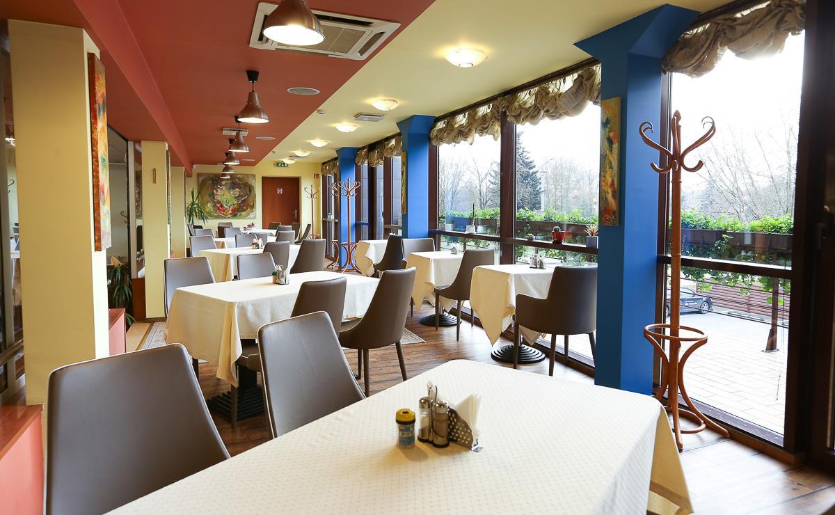 Smelyne Hotel Panevėžys Kültér fotó